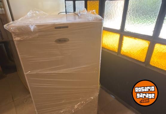 Electr�nica - Freezer Vertical Compacto Whirlpool - En Venta