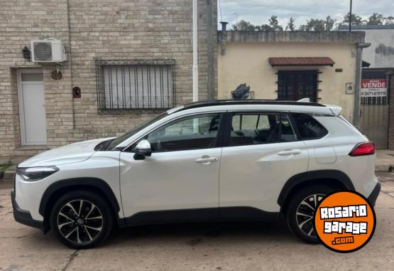 Camionetas - Toyota Corolla Cross 2.0 SE-G CV 2023 Nafta 53000Km - En Venta