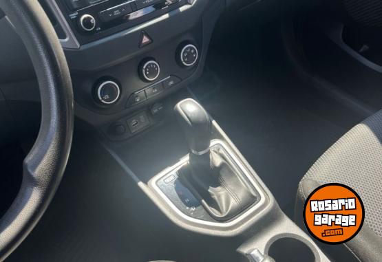 Autos - Hyundai Creta GL AT 2017 Nafta 175000Km - En Venta