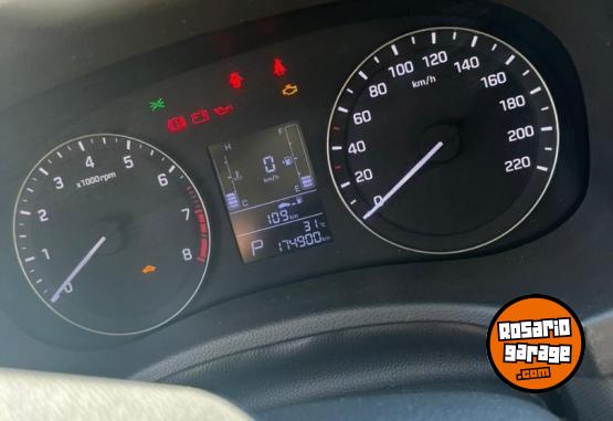 Autos - Hyundai Creta GL AT 2017 Nafta 175000Km - En Venta