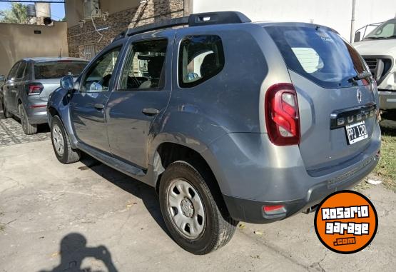 Autos - Renault Duster 2016 Nafta 200000Km - En Venta