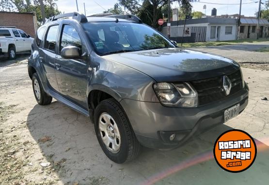 Autos - Renault Duster 2016 Nafta 200000Km - En Venta