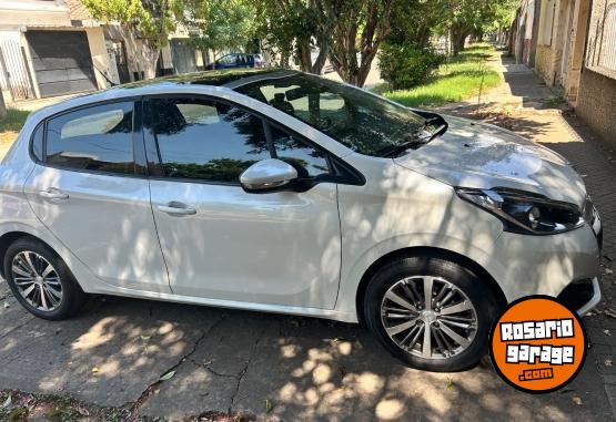 Autos - Peugeot 208 feline 2019 Nafta 64000Km - En Venta