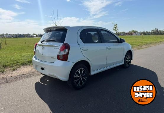 Autos - Toyota Etios xls 1.5 2019 Nafta 127000Km - En Venta