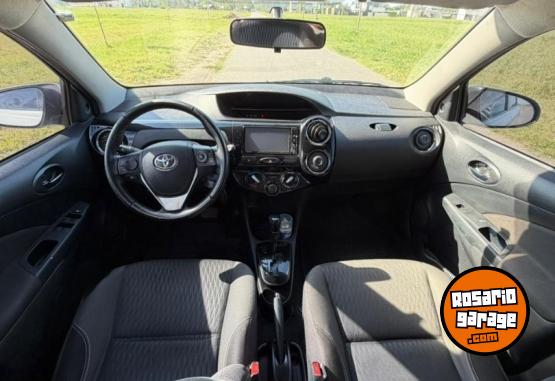 Autos - Toyota Etios xls 1.5 2019 Nafta 127000Km - En Venta