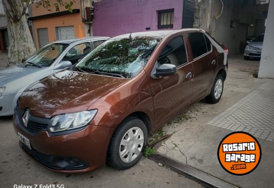 Autos - Renault Logan 2013 Nafta 86000Km - En Venta