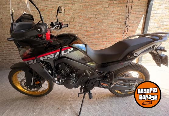 Motos - Honda Transalp 2025 Nafta 1500Km - En Venta