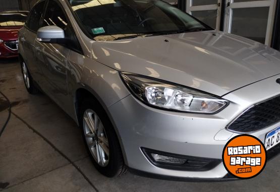 Autos - Ford Focus 1.6 caja manual 2018 Nafta 53000Km - En Venta