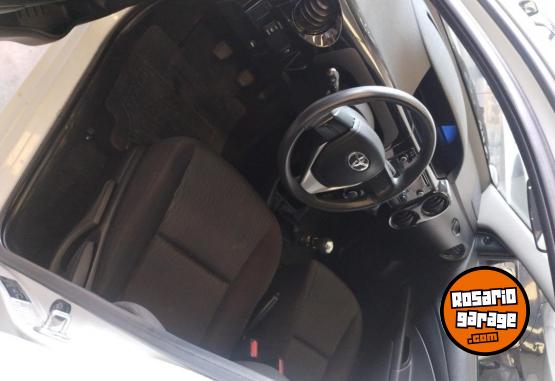 Autos - Toyota ETIOS caja manual 6 2023 Nafta  - En Venta