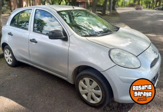 Autos - Nissan March 2015 Nafta 78000Km - En Venta