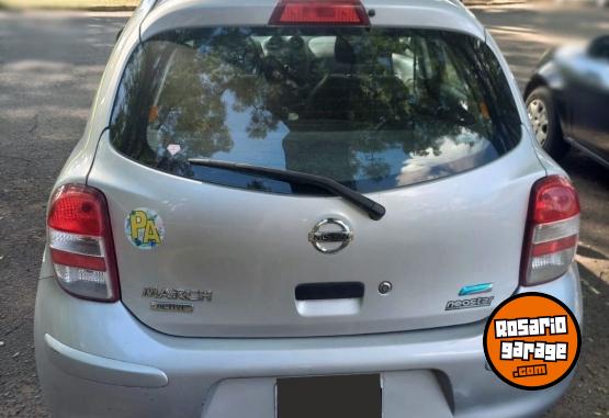 Autos - Nissan March 2015 Nafta 78000Km - En Venta