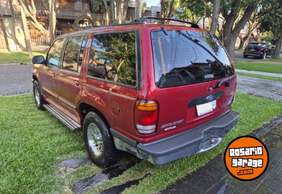 Camionetas - Ford Explorer XLT 4.0 V6 1998 Nafta 299000Km - En Venta
