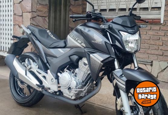 Motos - Honda Cb 250 Twister 2022 Nafta 15000Km - En Venta