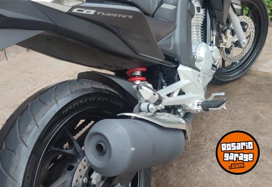 Motos - Honda Cb 250 Twister 2022 Nafta 15000Km - En Venta