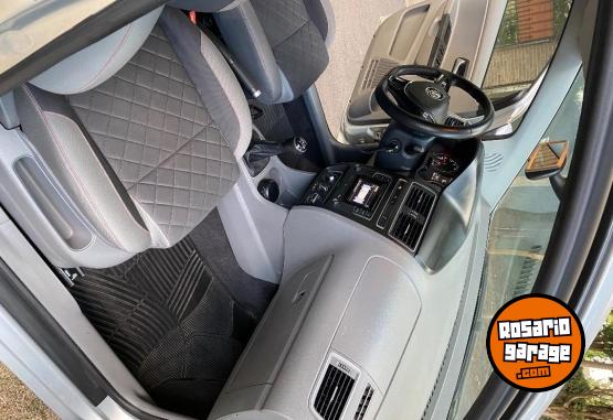 Autos - Volkswagen Suran 2016 Nafta 140000Km - En Venta