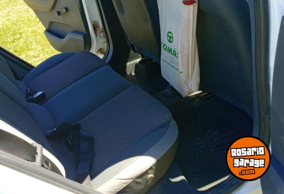 Autos - Chevrolet Agile 2016 Nafta 140000Km - En Venta