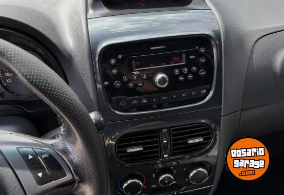 Camionetas - Fiat STRADA D/C ADVENTURE 2018 GNC 146000Km - En Venta