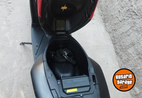 Motos - Aprilia Sr 2024 Nafta 11000Km - En Venta