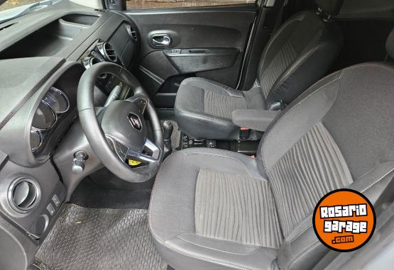 Utilitarios - Renault Kangoo 2022 Nafta 65000Km - En Venta