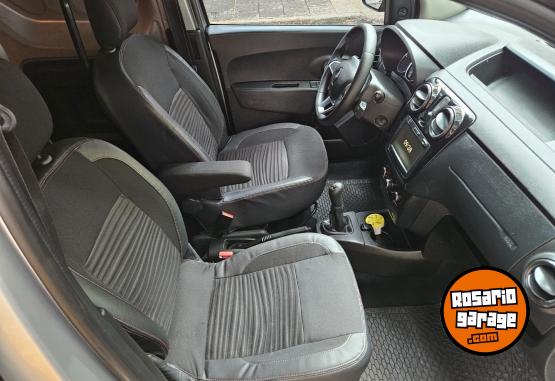 Utilitarios - Renault Kangoo 2022 Nafta 65000Km - En Venta