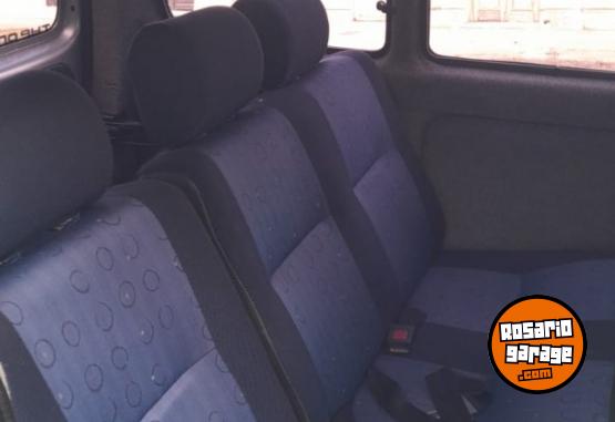 Utilitarios - Peugeot PARTNER 1.9DIESEL 2009 Diesel 111111Km - En Venta