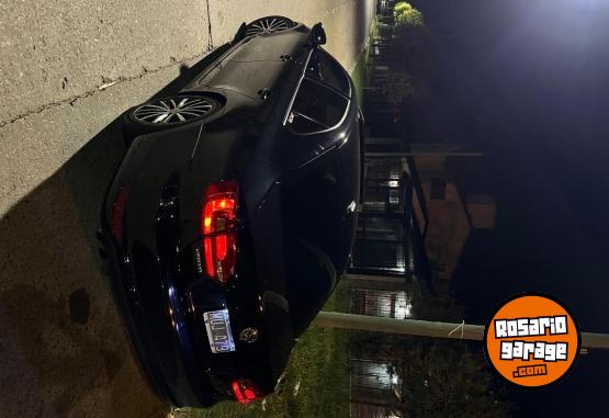 Autos - Volkswagen Vento 2013 Nafta 200000Km - En Venta