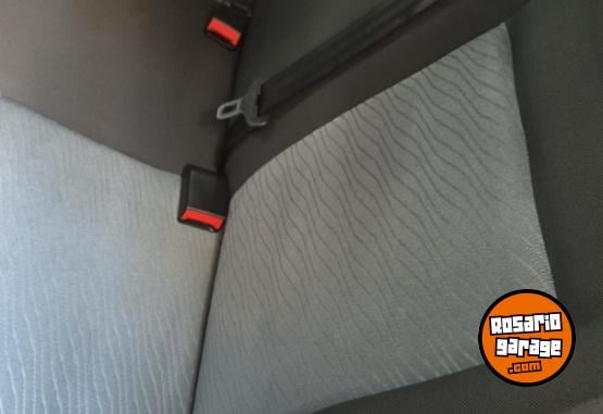 Autos - Peugeot 208 2015 Nafta 79600Km - En Venta