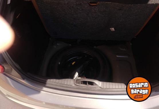 Autos - Peugeot 208 2015 Nafta 79600Km - En Venta