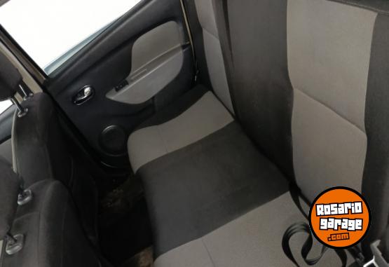 Autos - Renault LOGAN II PRIVILEGE 2017 GNC 170580Km - En Venta