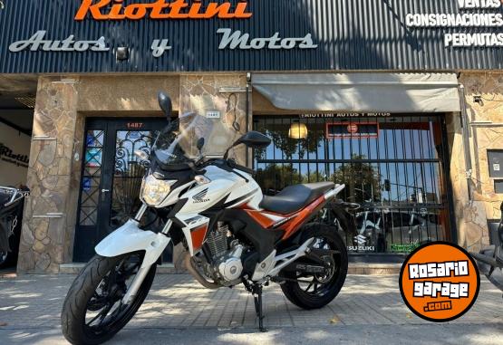 Motos - Honda CB 250 TWISTER 2019 Nafta 9800Km - En Venta