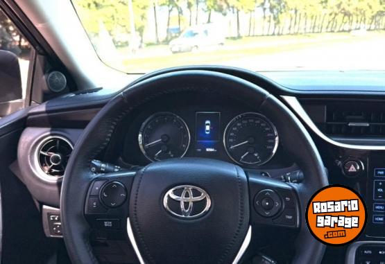 Autos - Toyota COROLLA SEG CVT 2018 Nafta 90500Km - En Venta