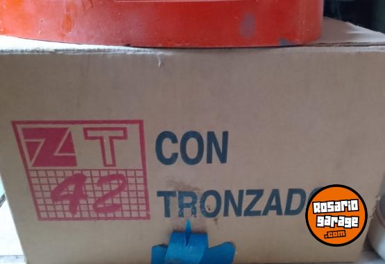 Herramientas - CORTADORA DE CERAMICOS Y PORCELANATO - En Venta