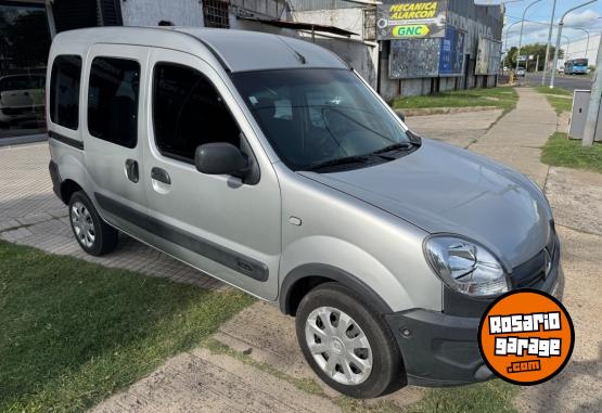 Utilitarios - Renault KANGOO AUTHENTIQUE 1.6 2015 Nafta 40000Km - En Venta