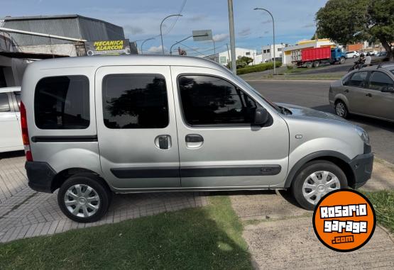 Utilitarios - Renault KANGOO AUTHENTIQUE 1.6 2015 Nafta 40000Km - En Venta