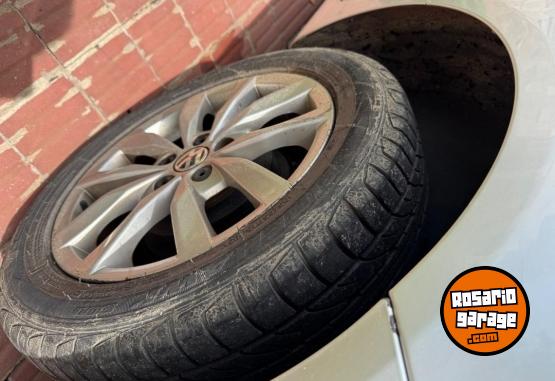 Autos - Volkswagen Suran 2014 Nafta 170000Km - En Venta