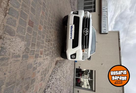 Camionetas - Toyota Hilux sr 2017 Nafta 157000Km - En Venta