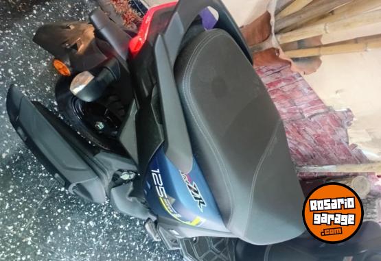 Motos - Yamaha ZR 125 2024 Nafta 9Km - En Venta