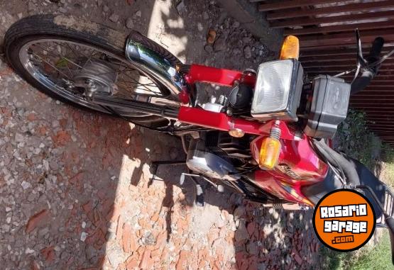 Motos - Suzuki Ax100 2014 Nafta 20000Km - En Venta