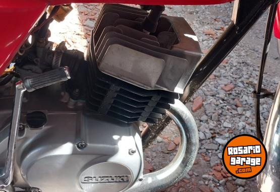 Motos - Suzuki Ax100 2014 Nafta 20000Km - En Venta