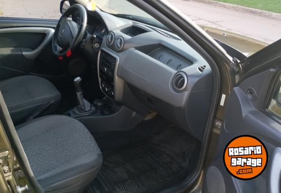 Autos - Renault Duster 2013 GNC 134000Km - En Venta