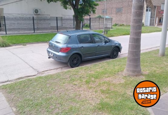 Autos - Peugeot Modelo 2004 versión 307 2004 Nafta 259000Km - En Venta