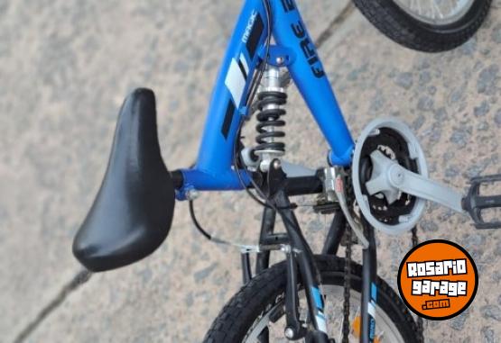 Deportes - Bicicletas de ni�os de nena y de nene las 2 en Excelentes estado - En Venta