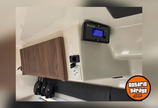 Embarcaciones - Lancha Canestrari 245 Express Cruiser 2024 CUDDY - En Venta