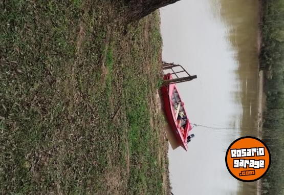 Embarcaciones - Se vende canoa ñlastica - En Venta