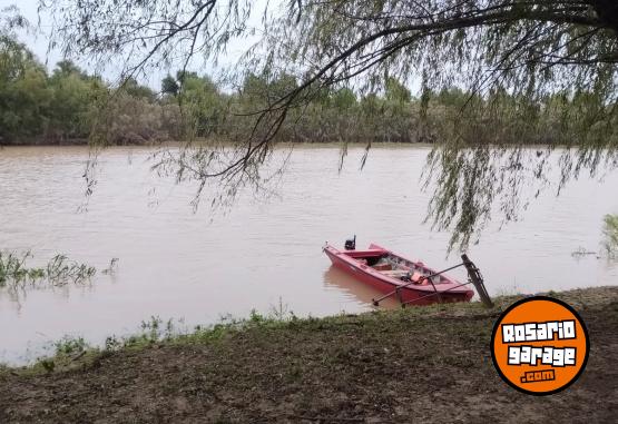 Embarcaciones - Se vende canoa ñlastica - En Venta