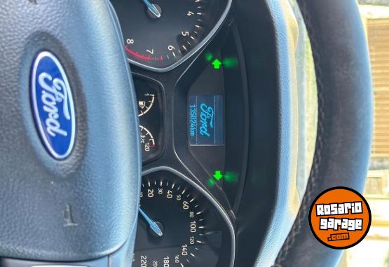 Autos - Ford Focus SE Plus 2015 Nafta 135000Km - En Venta
