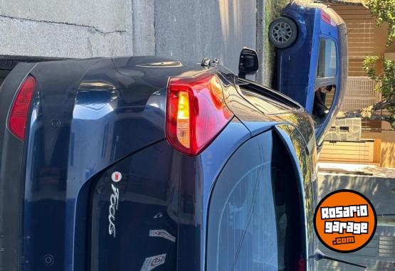 Autos - Ford Focus SE Plus 2015 Nafta 135000Km - En Venta