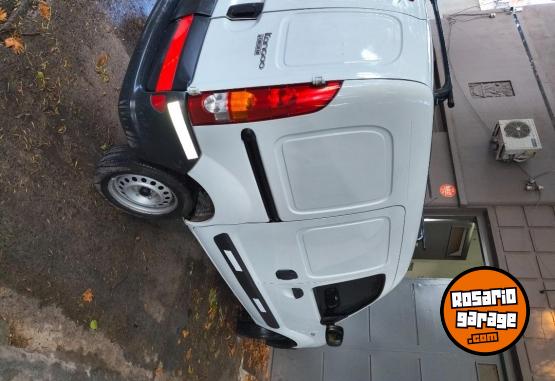 Utilitarios - Renault Kangoo 2015 Nafta 35000Km - En Venta