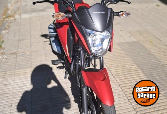 Motos - Honda CB 125 TWISTER 2022 Nafta 17400Km - En Venta