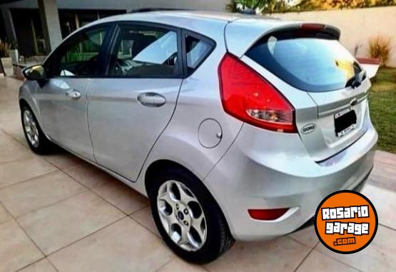 Autos - Ford Fiesta Kinetic Titanium 2013 GNC  - En Venta